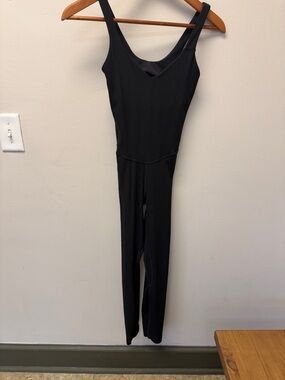 lululemon athletica Black Sleeveless V-Neck One-Piece Jumpsuit